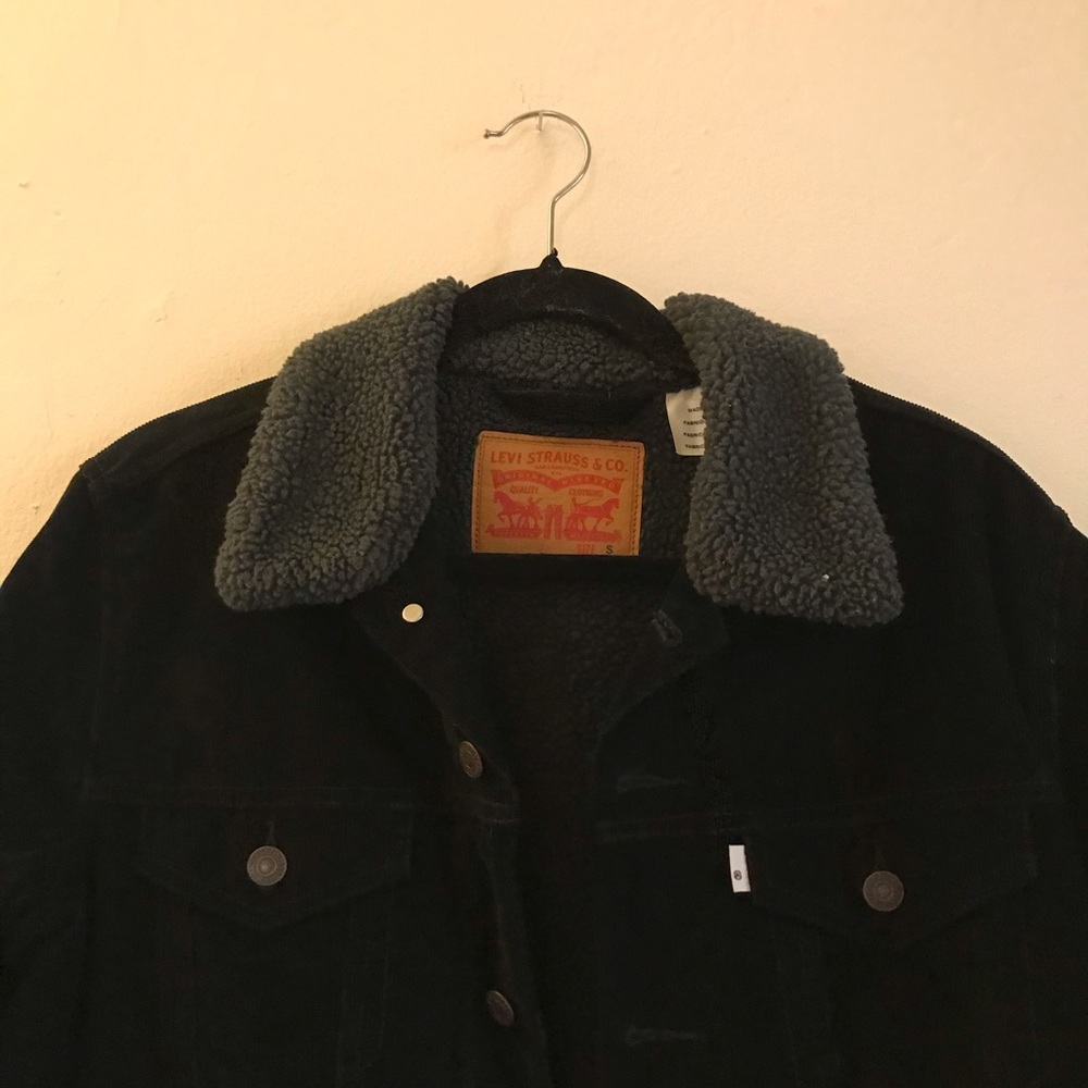 Levi’s Black Corduroy Fleece-Lined Jacket